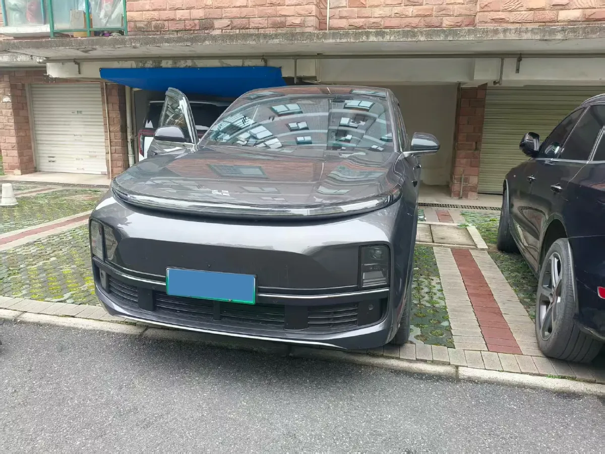 2024 Land Rover Range Rover Evoque 1.5T 200HP L3 8AT PHEV 15.5KWH,autocango,china used car exporter,china ev exporter,chinese used car exporter,chinese used ev exporter