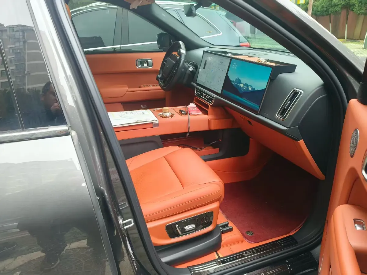 2024 Land Rover Range Rover Evoque 1.5T 200HP L3 8AT PHEV 15.5KWH,autocango,china used car exporter,china ev exporter,chinese used car exporter,chinese used ev exporter