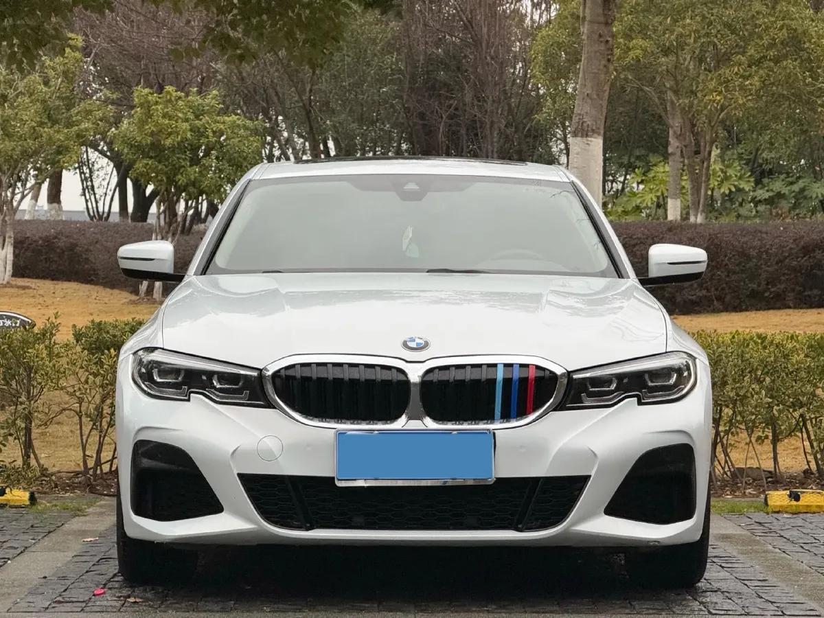 2022 BMW 3 Series 2.0T 184HP L4 8AT,autocango,china used car exporter,china ev exporter,chinese used car exporter,chinese used ev exporter
