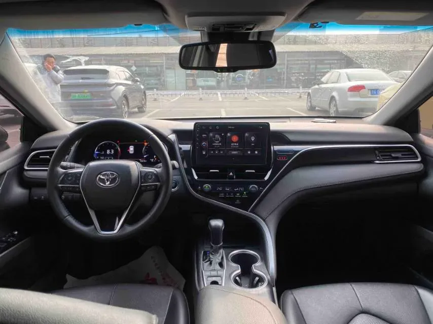 2021 Toyota Camry 2.5L 209HP L4 8AT,autocango,china used car exporter,china ev exporter,chinese used car exporter,chinese used ev exporter