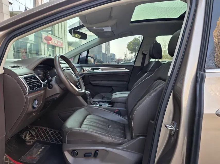 2020 Volkswagen Viloran 2.0T 186HP L4 7DCT,autocango,china used car exporter,china ev exporter,chinese used car exporter,chinese used ev exporter