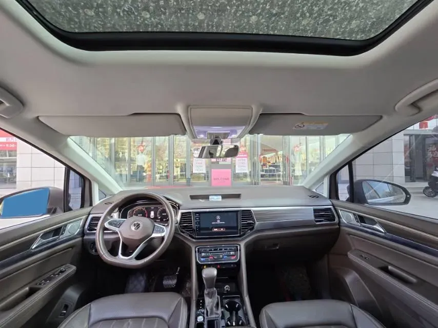 2020 Volkswagen Viloran 2.0T 186HP L4 7DCT,autocango,china used car exporter,china ev exporter,chinese used car exporter,chinese used ev exporter