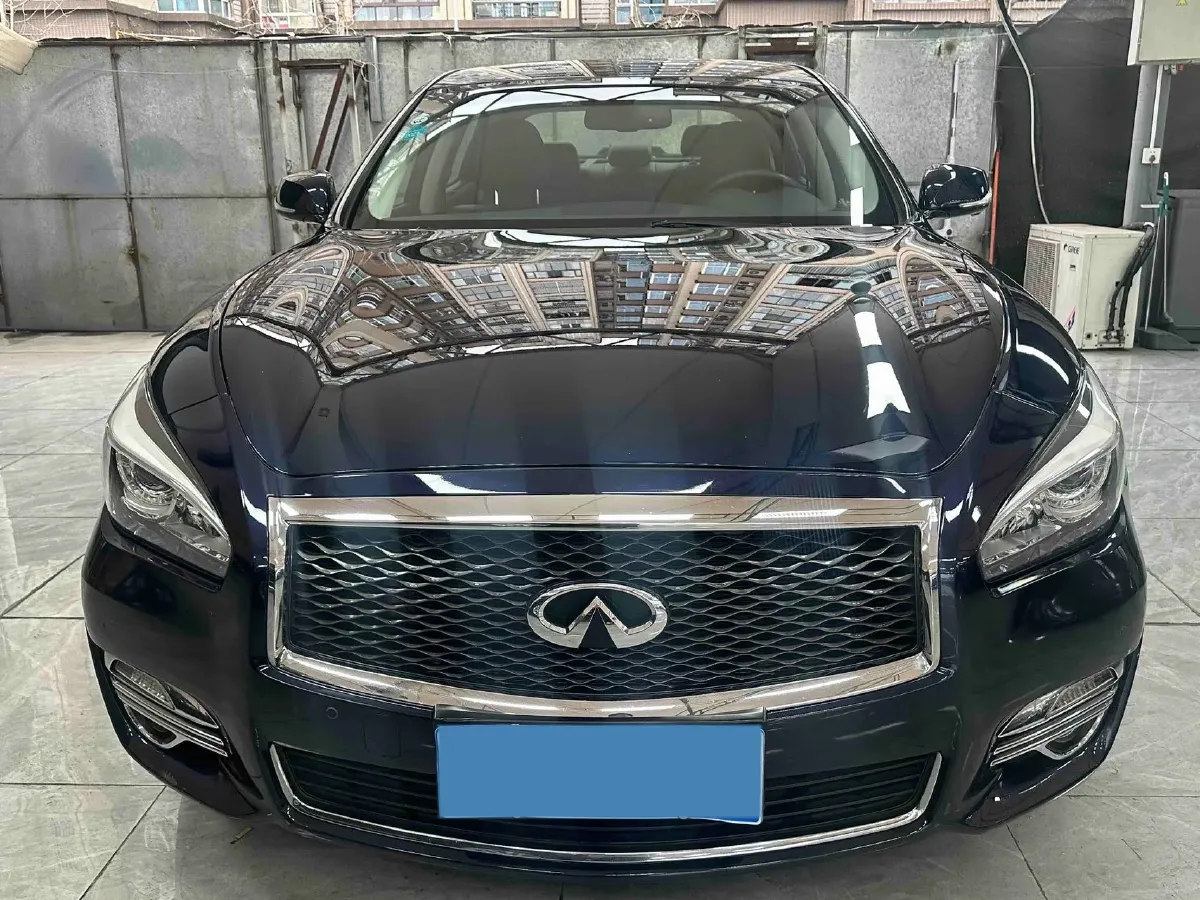 2019 Infiniti Q70 2.0T 211HP L4 7AT,autocango,china used car exporter,china ev exporter,chinese used car exporter,chinese used ev exporter
