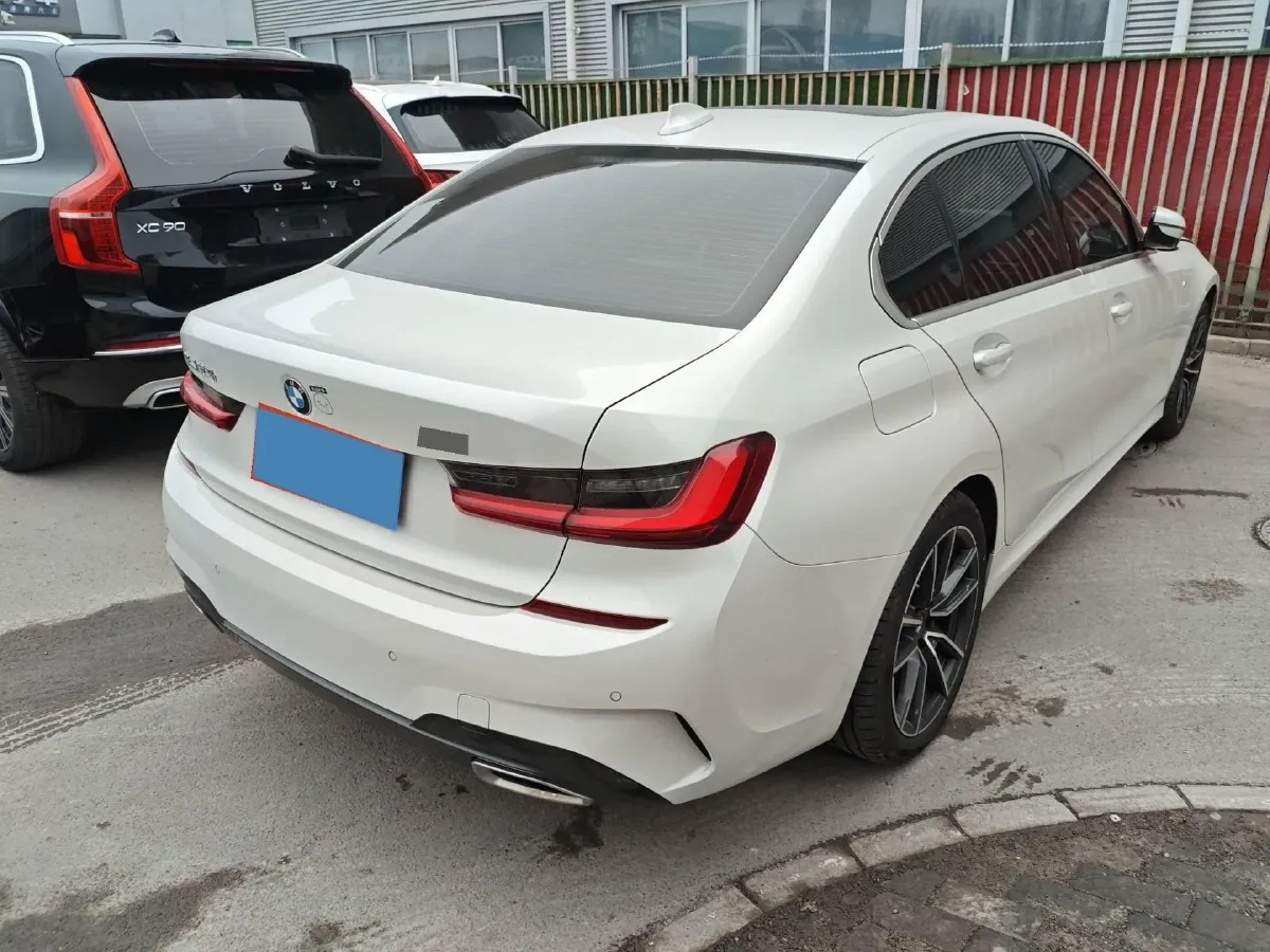 2022 BMW 3 Series 2.0T 184HP L4 8AT,autocango,china used car exporter,china ev exporter,chinese used car exporter,chinese used ev exporter