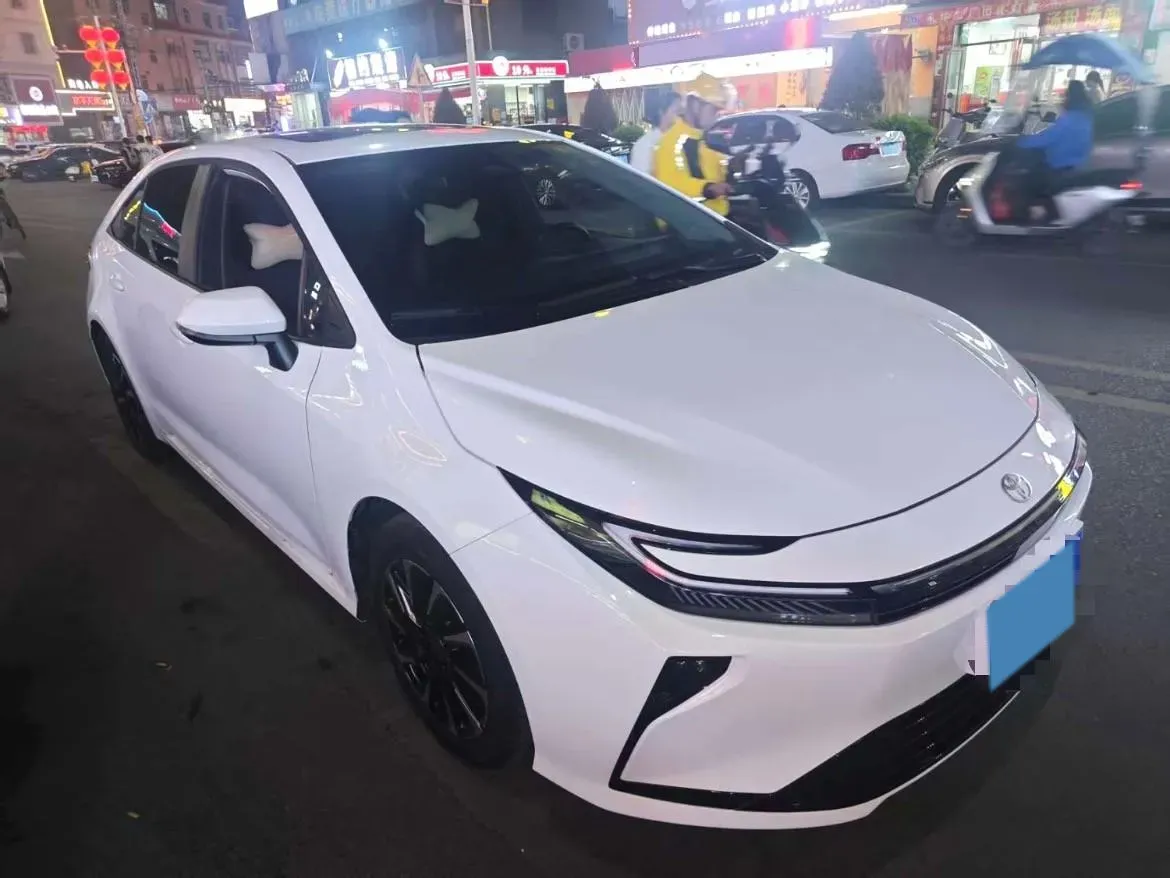 2026 Toyota Corolla 1.8L 98HP L4 E-CVT Hybrid,autocango,china used car exporter,china ev exporter,chinese used car exporter,chinese used ev exporter