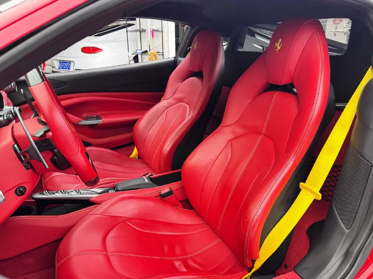 2019 Aston Martin DB11 5.2T 639HP V12 8AT,autocango,china used car exporter,china ev exporter,chinese used car exporter,chinese used ev exporter