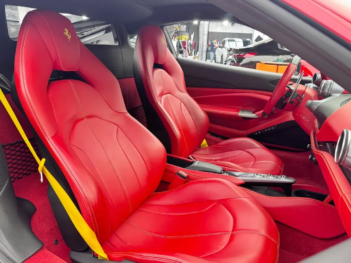 2019 Aston Martin DB11 5.2T 639HP V12 8AT,autocango,china used car exporter,china ev exporter,chinese used car exporter,chinese used ev exporter