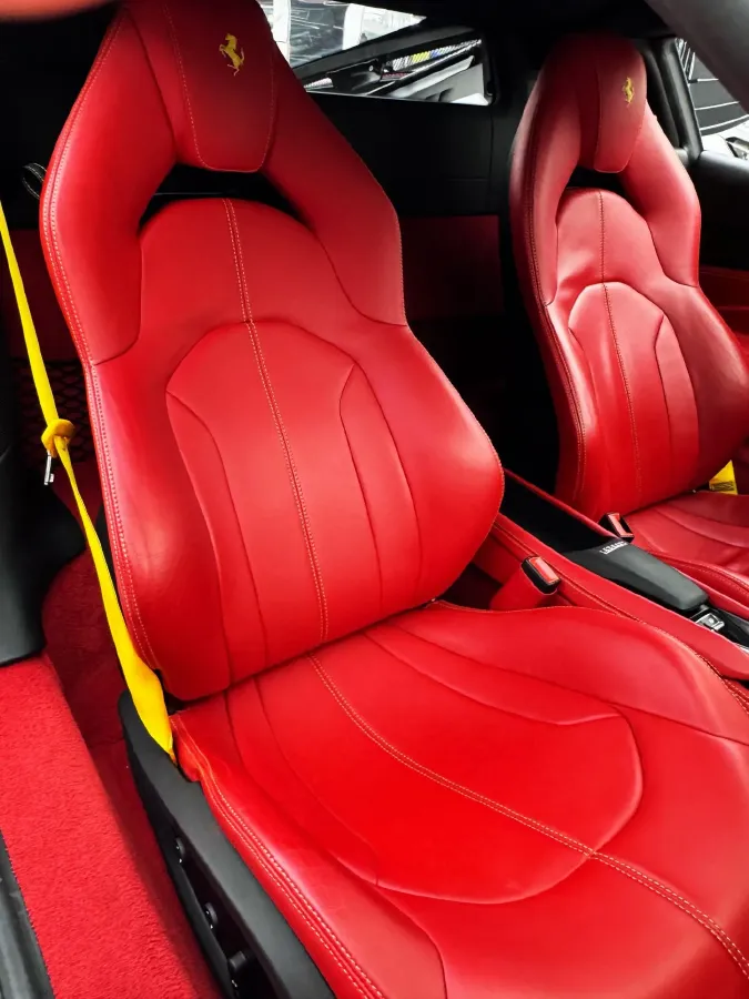 2019 Aston Martin DB11 5.2T 639HP V12 8AT,autocango,china used car exporter,china ev exporter,chinese used car exporter,chinese used ev exporter