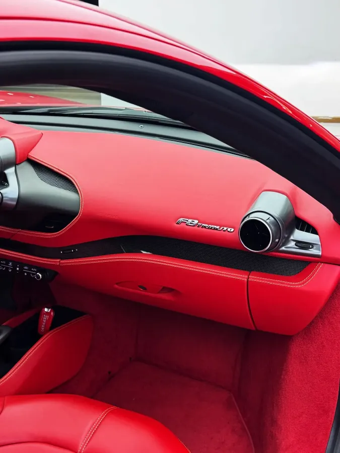 2019 Aston Martin DB11 5.2T 639HP V12 8AT,autocango,china used car exporter,china ev exporter,chinese used car exporter,chinese used ev exporter