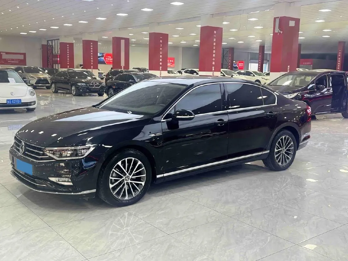 2020 Volkswagen Magotan 2.0T 186HP L4 7DCT,autocango,china used car exporter,china ev exporter,chinese used car exporter,chinese used ev exporter