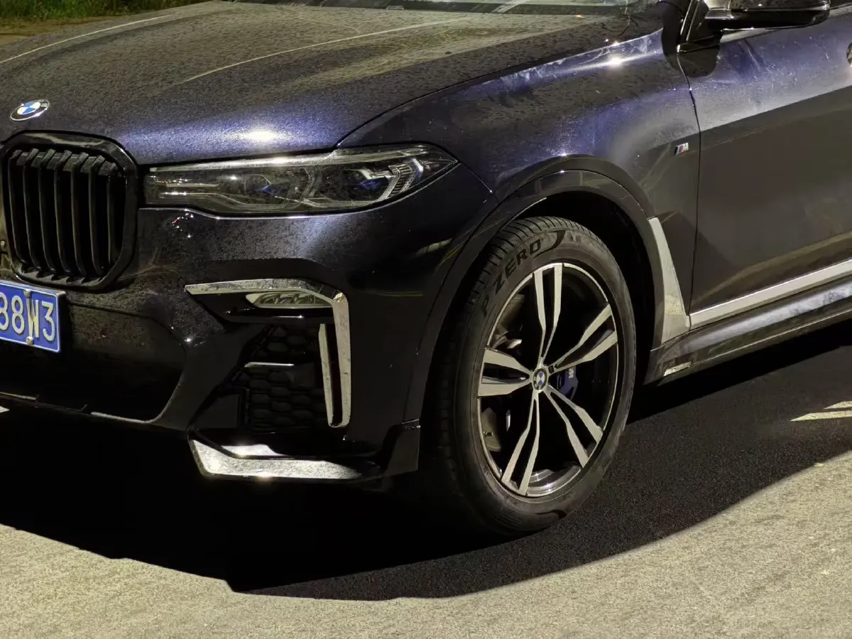 2023 BMW X7 3.0T 381HP L6 8AT,autocango,china used car exporter,china ev exporter,chinese used car exporter,chinese used ev exporter