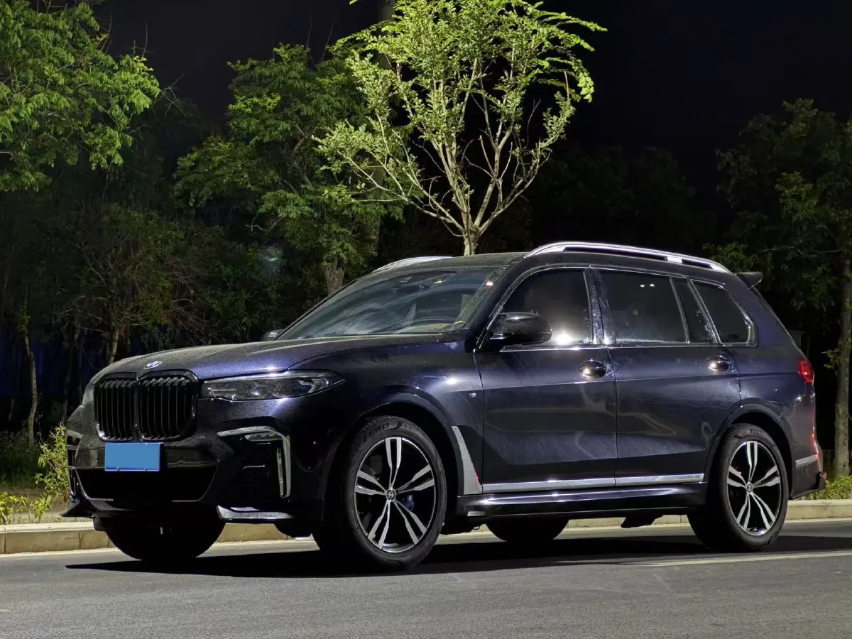 2023 BMW X7 3.0T 381HP L6 8AT,autocango,china used car exporter,china ev exporter,chinese used car exporter,chinese used ev exporter