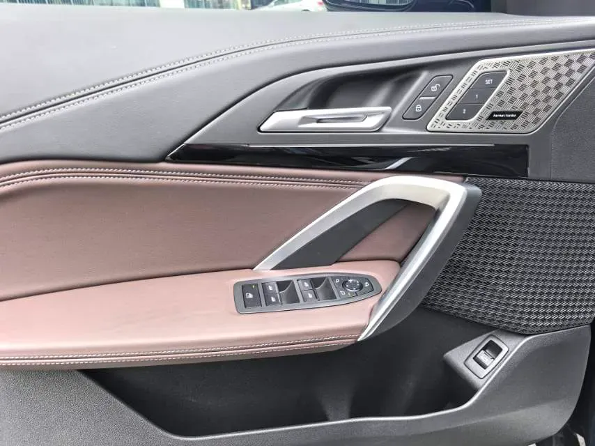 2024 BMW X1 2.0T 204HP L4 7DCT,autocango,china used car exporter,china ev exporter,chinese used car exporter,chinese used ev exporter