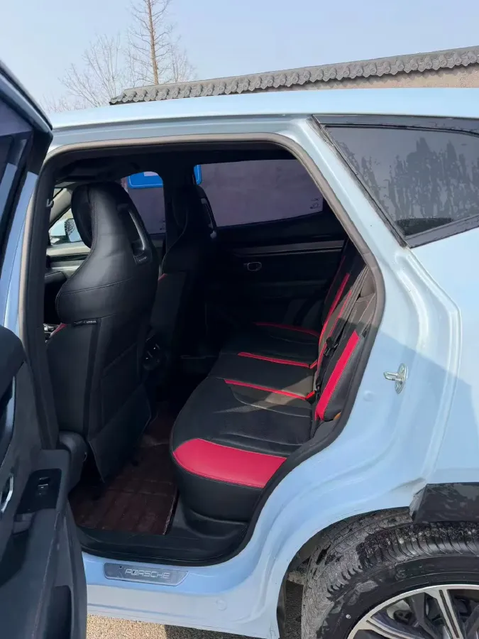 2022 Jetour DASHING 1.6T 197HP L4 7DCT,autocango,china used car exporter,china ev exporter,chinese used car exporter,chinese used ev exporter