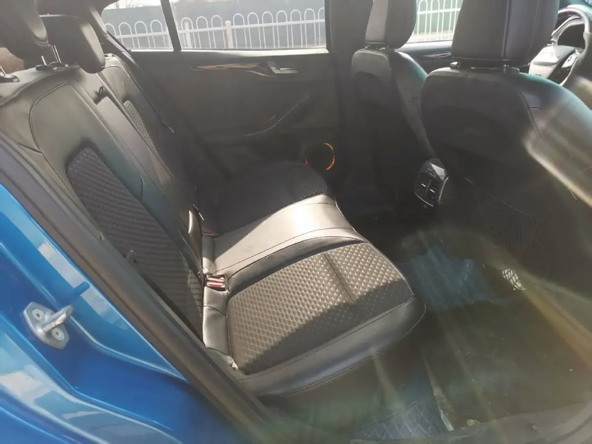 2020 Ford Focus 1.5T 174HP L3 8AT,autocango,china used car exporter,china ev exporter,chinese used car exporter,chinese used ev exporter