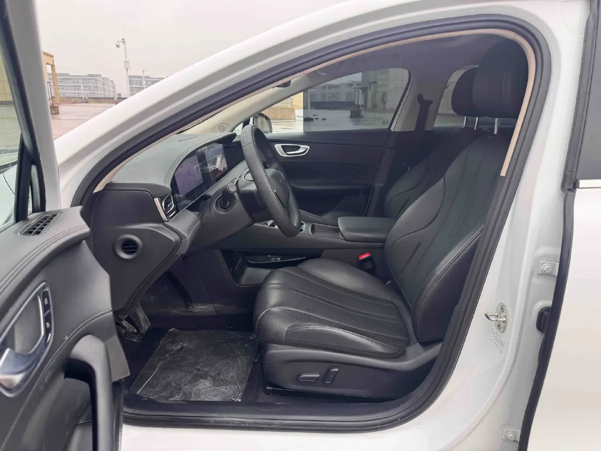 2025 Roewe D7 1.5L 112HP L4 1DHT PHEV 19.7KWH,autocango,china used car exporter,china ev exporter,chinese used car exporter,chinese used ev exporter