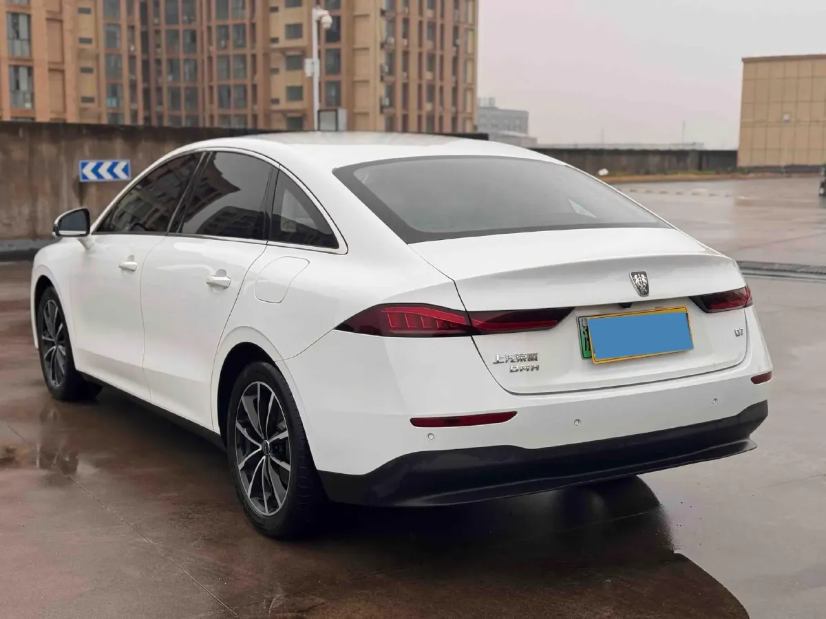 2025 Roewe D7 1.5L 112HP L4 1DHT PHEV 19.7KWH,autocango,china used car exporter,china ev exporter,chinese used car exporter,chinese used ev exporter