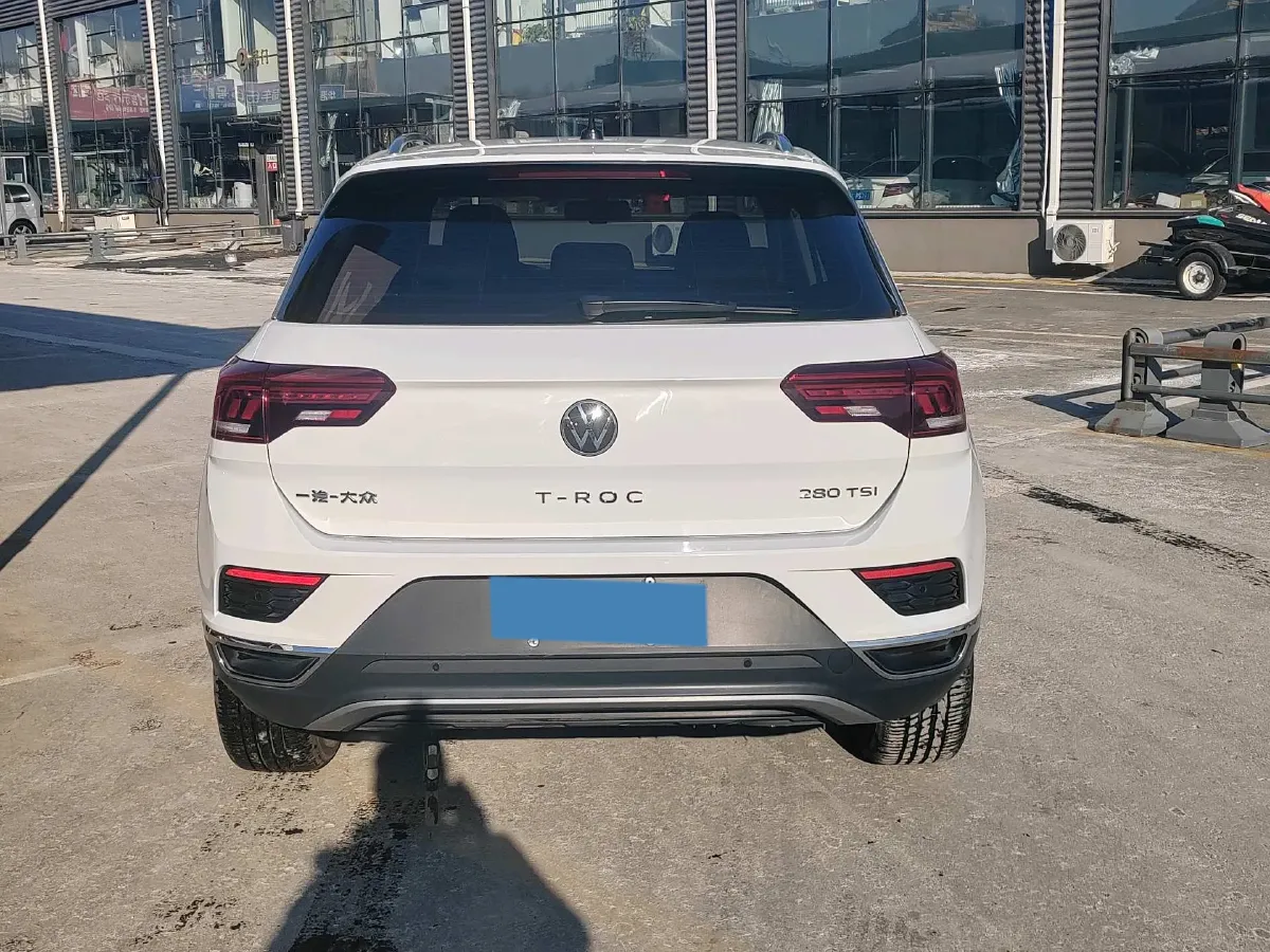 2023 Volkswagen T-Roc 1.4T 150HP L4 7DCT,autocango,china used car exporter,china ev exporter,chinese used car exporter,chinese used ev exporter