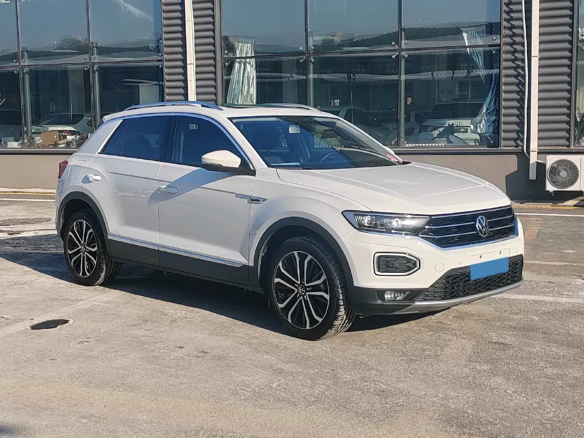 2023 Volkswagen T-Roc 1.4T 150HP L4 7DCT,autocango,china used car exporter,china ev exporter,chinese used car exporter,chinese used ev exporter