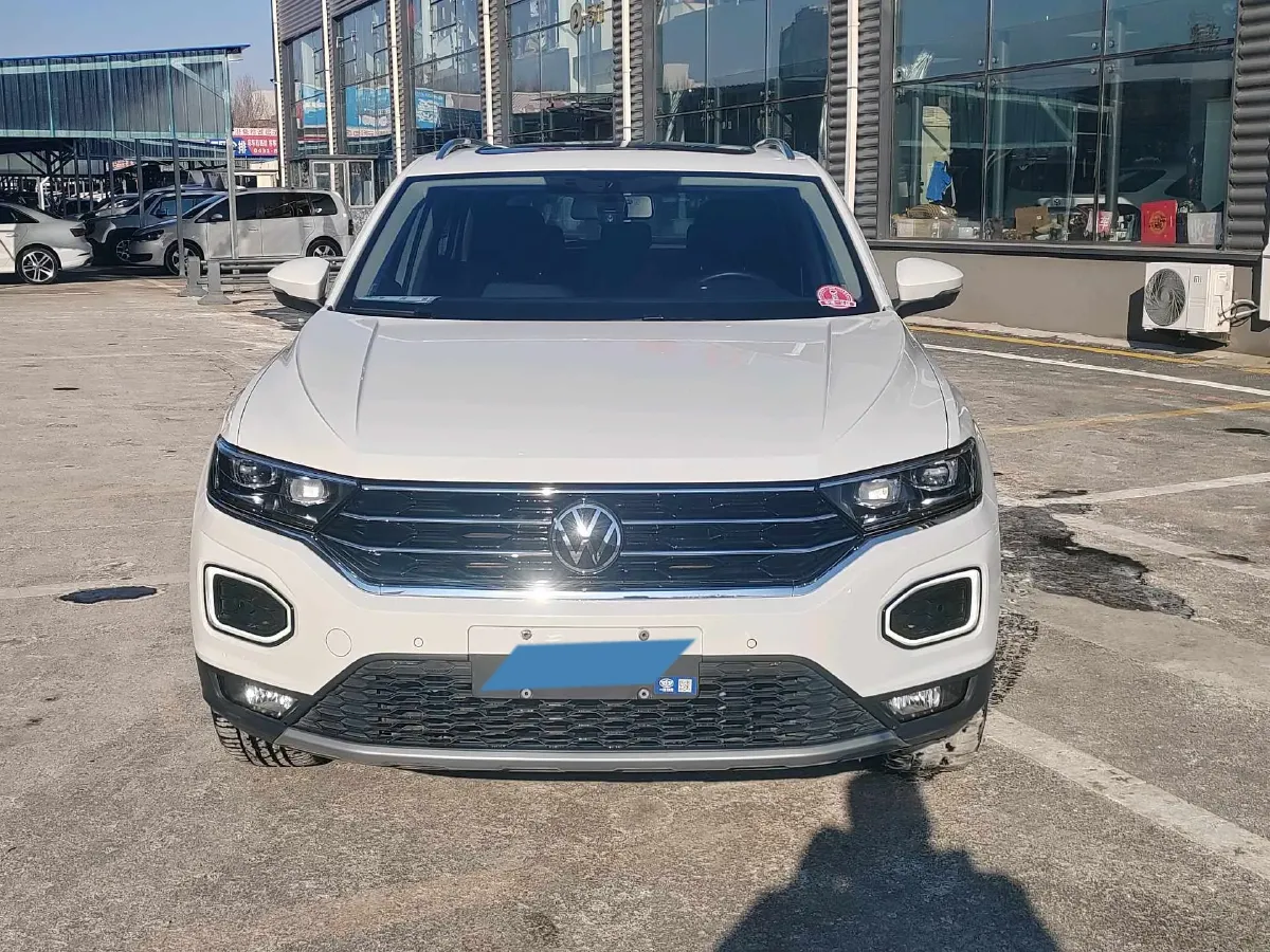 2023 Volkswagen T-Roc 1.4T 150HP L4 7DCT,autocango,china used car exporter,china ev exporter,chinese used car exporter,chinese used ev exporter