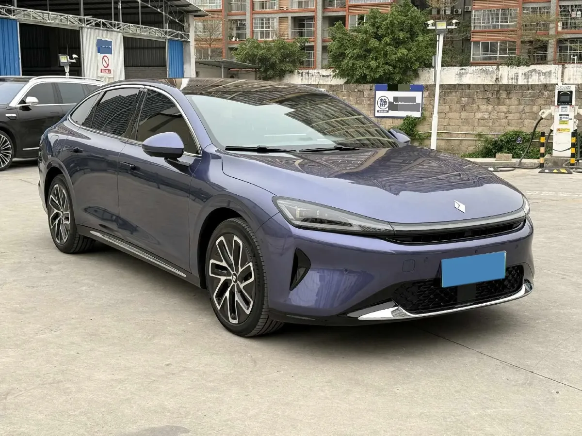 2025 BaoJun XiangJing 1.5T 143HP L4 1DHT PHEV,autocango,china used car exporter,china ev exporter,chinese used car exporter,chinese used ev exporter