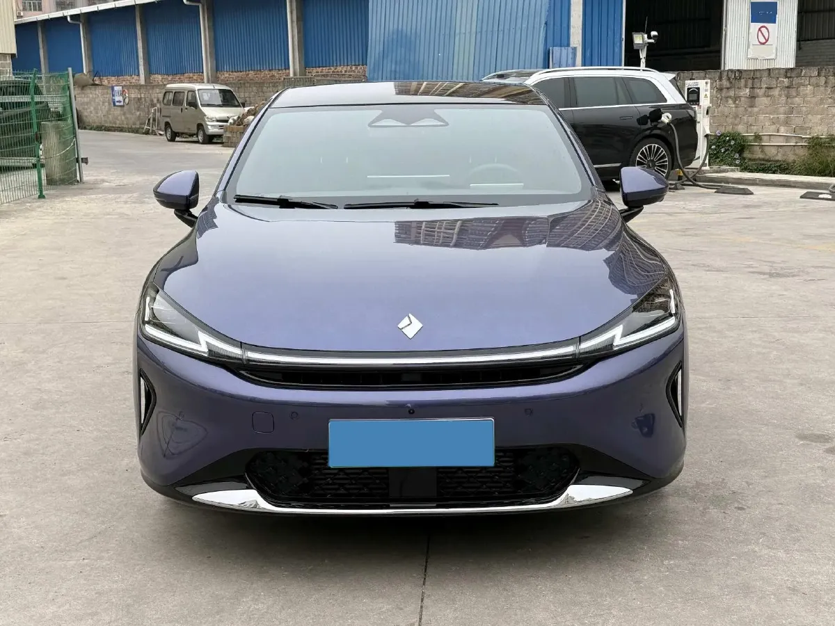 2025 BaoJun XiangJing 1.5T 143HP L4 1DHT PHEV,autocango,china used car exporter,china ev exporter,chinese used car exporter,chinese used ev exporter