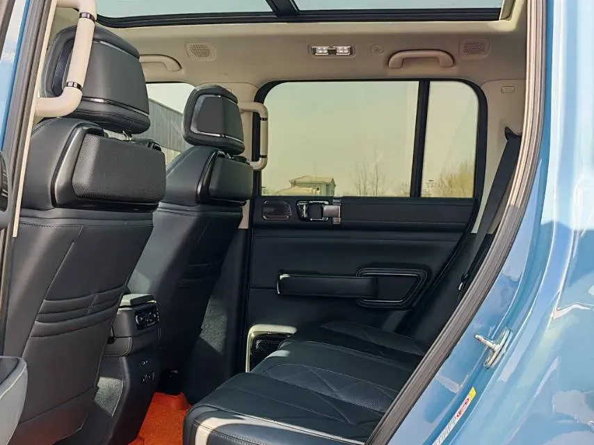 2023 FangChengBao Bao 5 1.5T 194HP L4 E-CVT PHEV 31.8KWH,autocango,china used car exporter,china ev exporter,chinese used car exporter,chinese used ev exporter