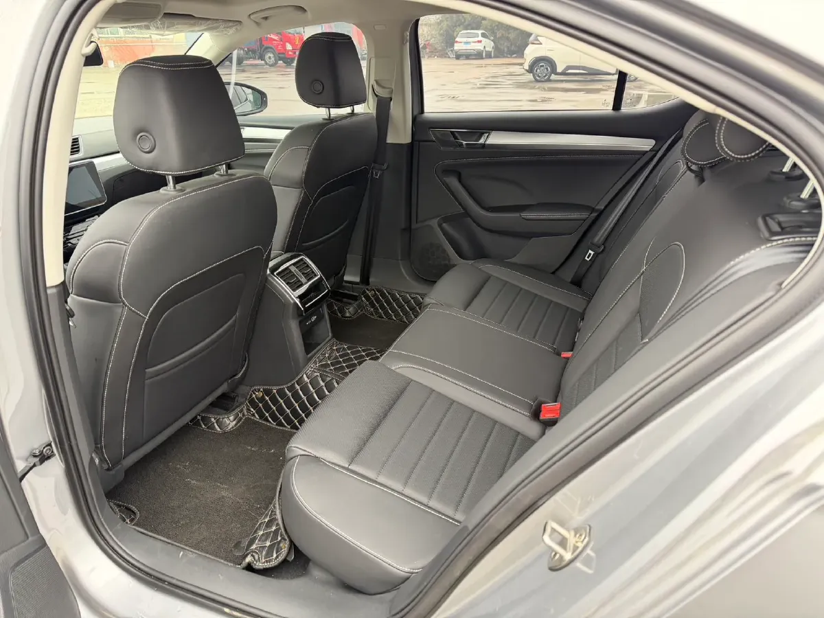 2023 Skoda Superb 1.4T 150HP L4 7DCT,autocango,china used car exporter,china ev exporter,chinese used car exporter,chinese used ev exporter