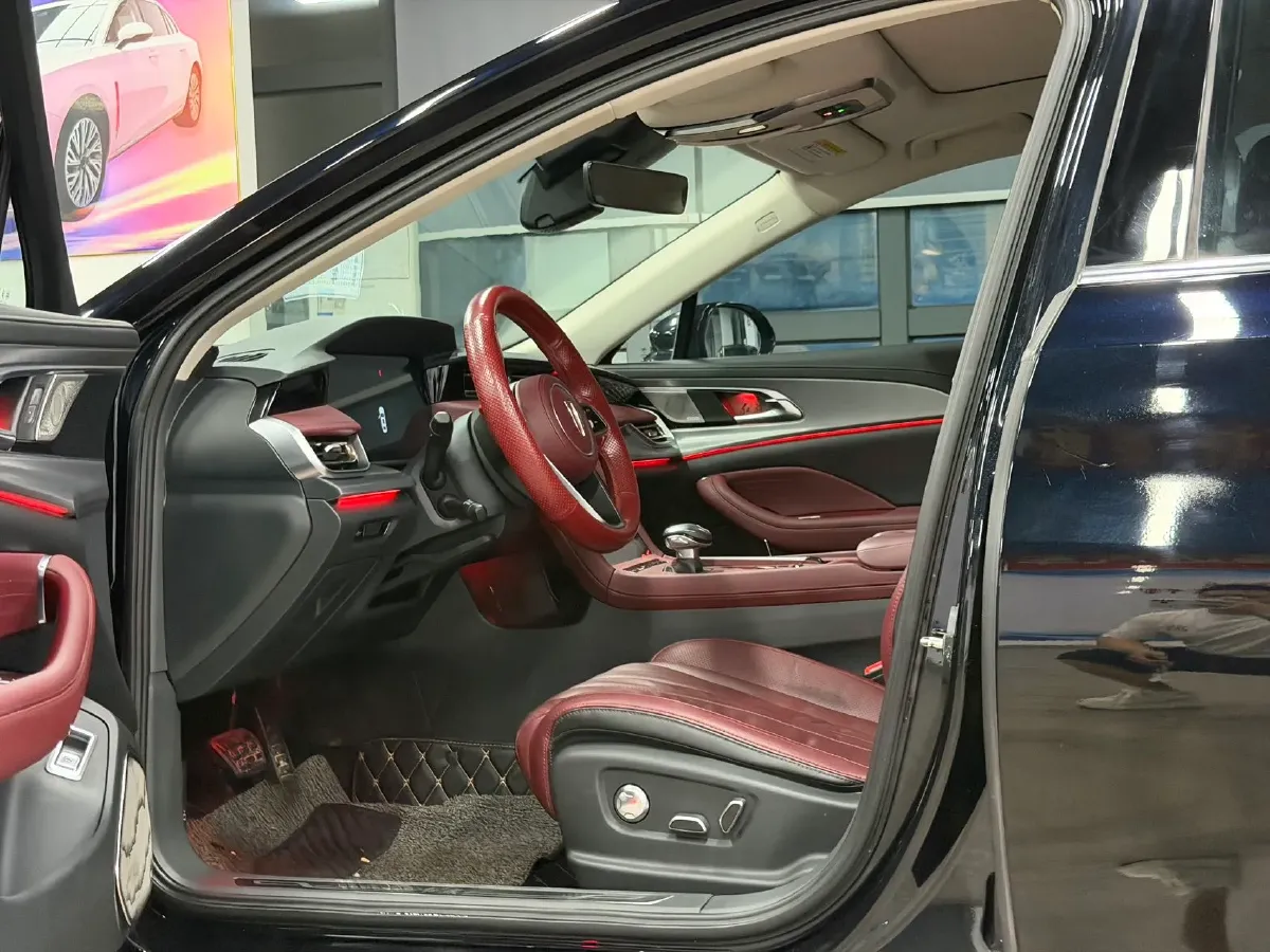 2023 HongQi H5 2.0T 224HP L4 8AT,autocango,china used car exporter,china ev exporter,chinese used car exporter,chinese used ev exporter