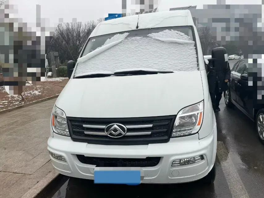 2021 MAXUS XinTu V80 2.0T 127HP L4 6MT,autocango,china used car exporter,china ev exporter,chinese used car exporter,chinese used ev exporter