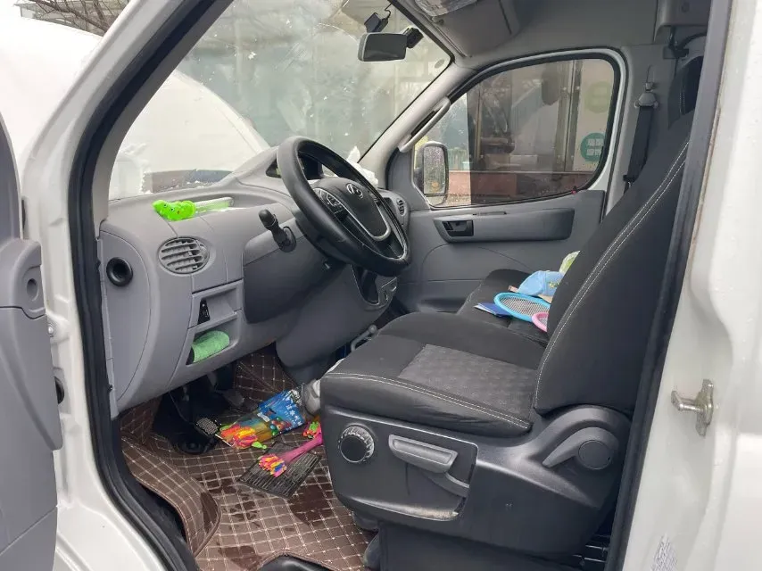 2021 MAXUS XinTu V80 2.0T 127HP L4 6MT,autocango,china used car exporter,china ev exporter,chinese used car exporter,chinese used ev exporter