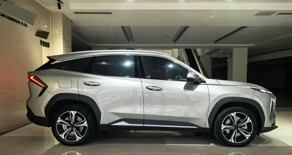 2025 Geely Galaxy L7 1.5L 112HP L4 1DHT PHEV 18.4KWH,autocango,china used car exporter,china ev exporter,chinese used car exporter,chinese used ev exporter