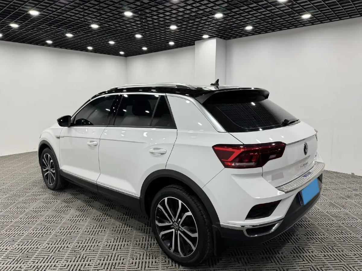 2022 Volkswagen T-Roc 1.4T 150HP L4 7DCT,autocango,china used car exporter,china ev exporter,chinese used car exporter,chinese used ev exporter