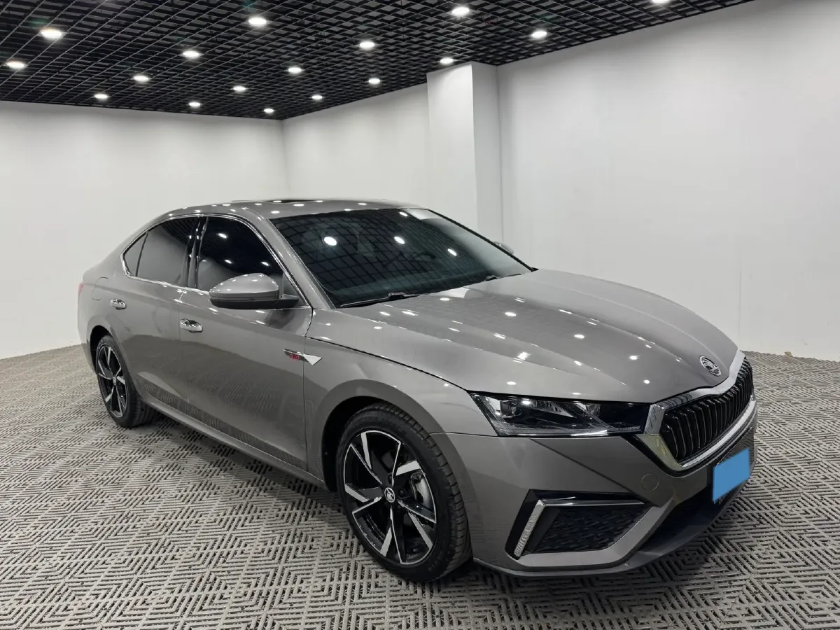 2022 Skoda Octavia 1.4T 150HP L4 7DCT,autocango,china used car exporter,china ev exporter,chinese used car exporter,chinese used ev exporter