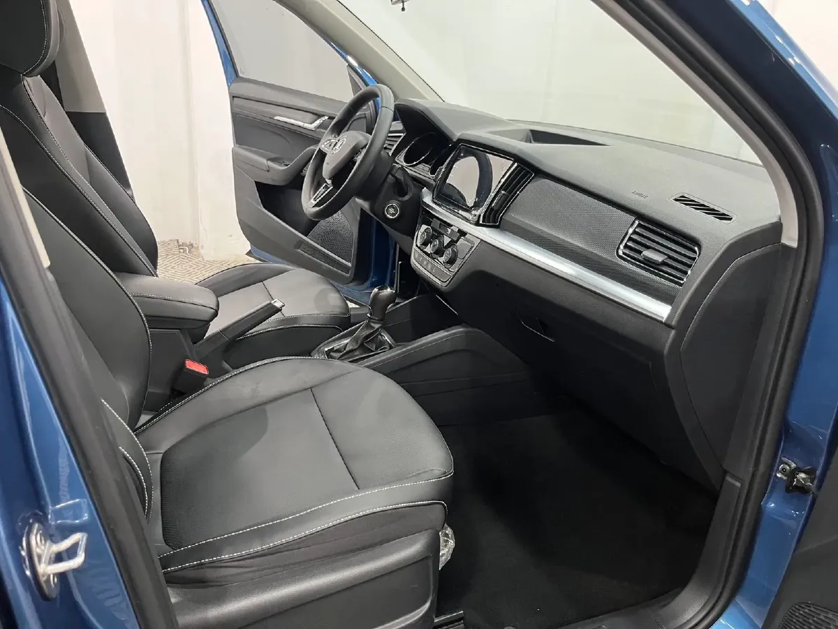 2021 Skoda Kamiq 1.5L 112HP L4 6AT,autocango,china used car exporter,china ev exporter,chinese used car exporter,chinese used ev exporter