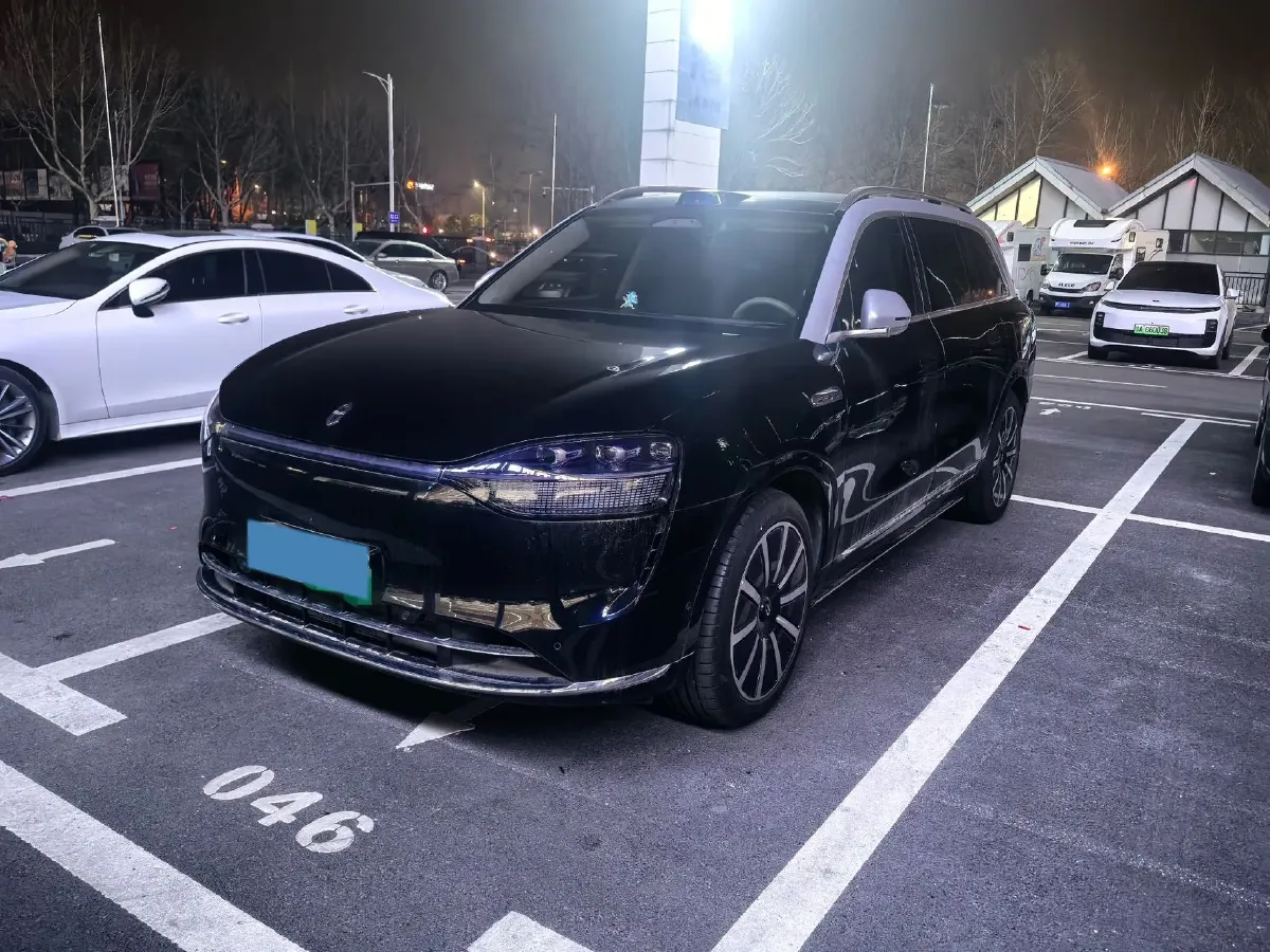 2025 AITO AITO M9 REEV 160HP REEV 52KWH,autocango,china used car exporter,china ev exporter,chinese used car exporter,chinese used ev exporter
