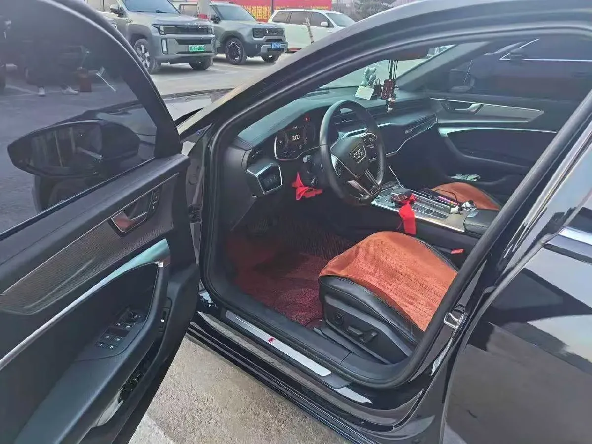 2022 Audi A6L 2.0T 190HP L4 7DCT,autocango,china used car exporter,china ev exporter,chinese used car exporter,chinese used ev exporter