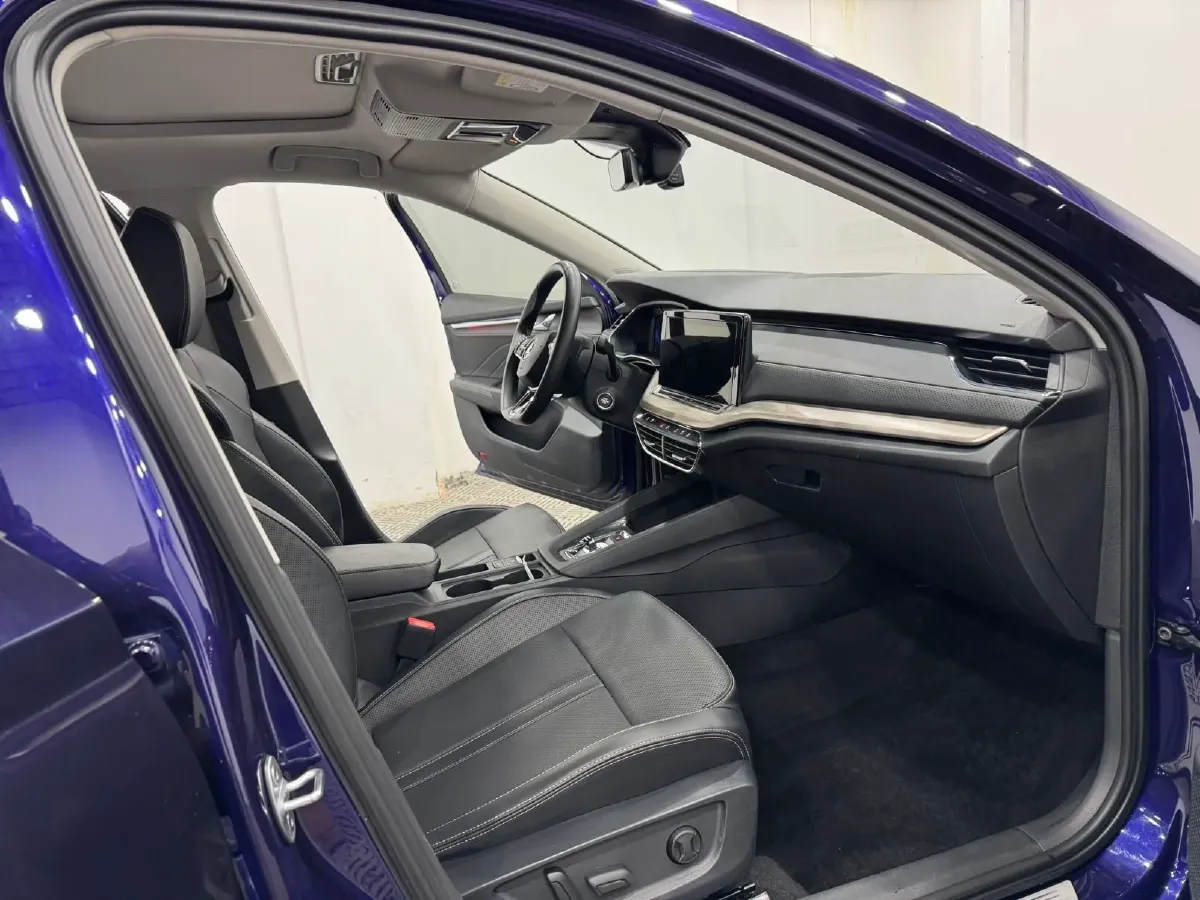 2021 Skoda Octavia 1.4T 150HP L4 7DCT,autocango,china used car exporter,china ev exporter,chinese used car exporter,chinese used ev exporter