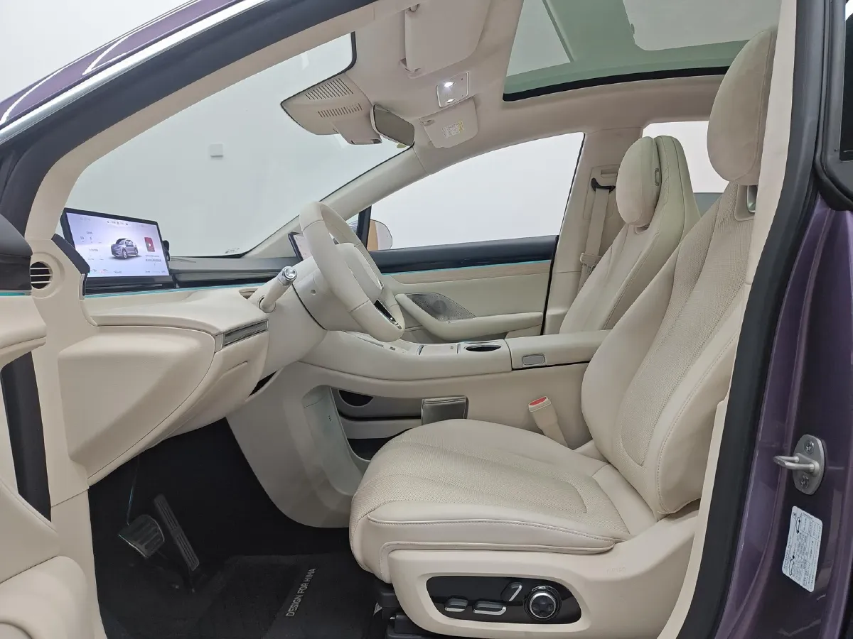 2025 Luxeed R7 REEV 156HP REEV,autocango,china used car exporter,china ev exporter,chinese used car exporter,chinese used ev exporter