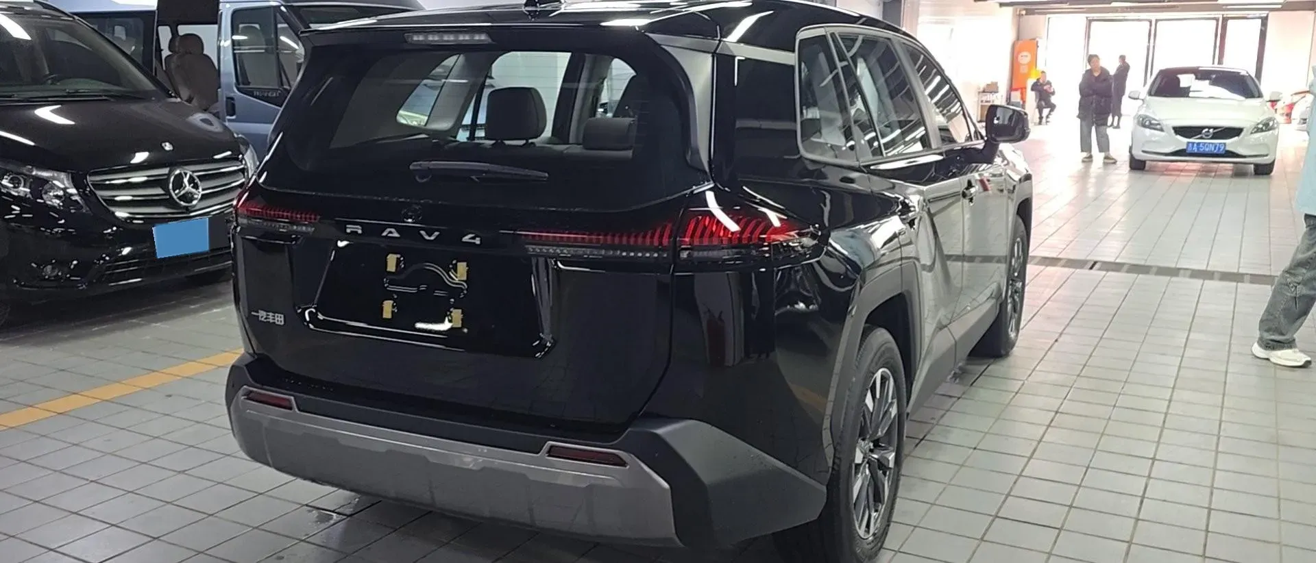 2026 Toyota RAV4 2.0L 171HP L4 CVT,autocango,china used car exporter,china ev exporter,chinese used car exporter,chinese used ev exporter