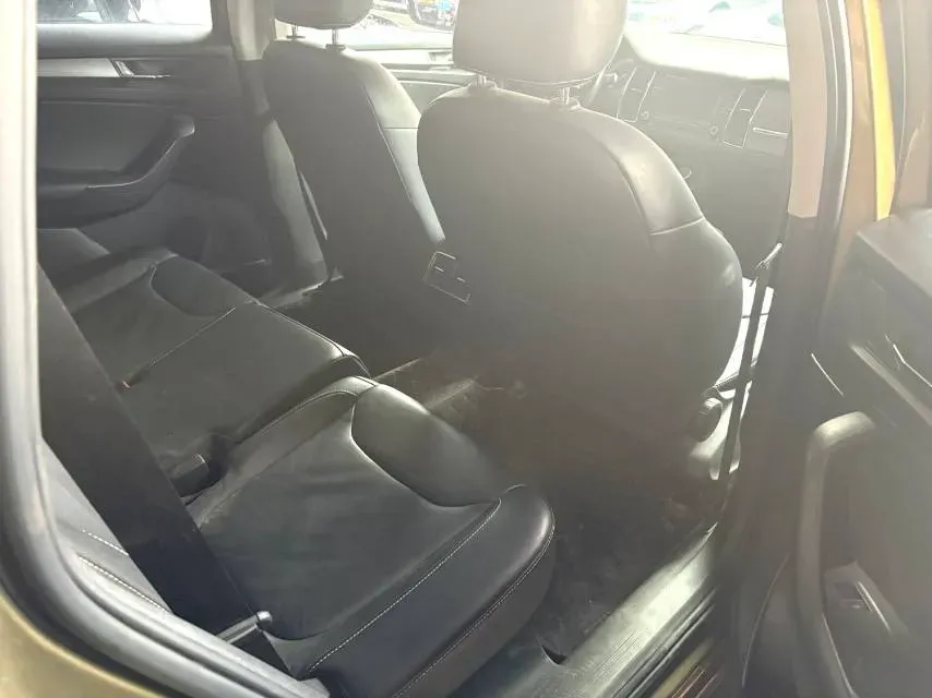 2017 Skoda Kodiak 1.8T 180HP L4 7DCT,autocango,china used car exporter,china ev exporter,chinese used car exporter,chinese used ev exporter