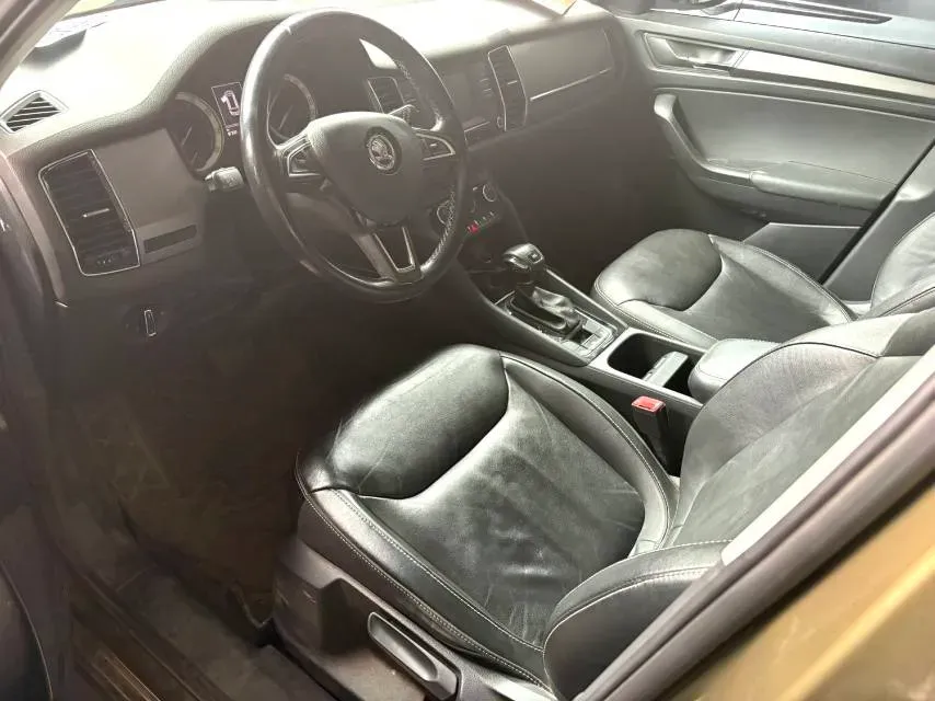 2017 Skoda Kodiak 1.8T 180HP L4 7DCT,autocango,china used car exporter,china ev exporter,chinese used car exporter,chinese used ev exporter