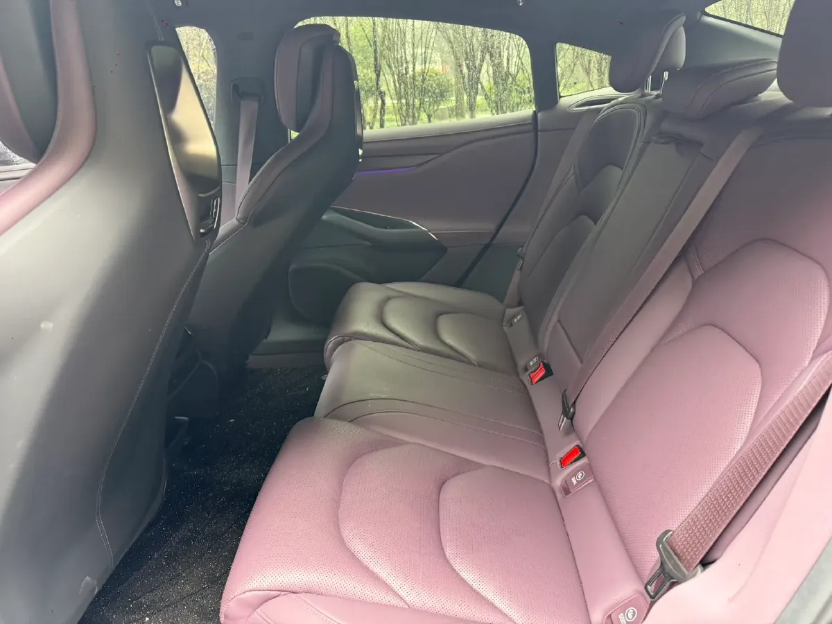 2024 MI SU7 BEV 94.3KWH,autocango,china used car exporter,china ev exporter,chinese used car exporter,chinese used ev exporter