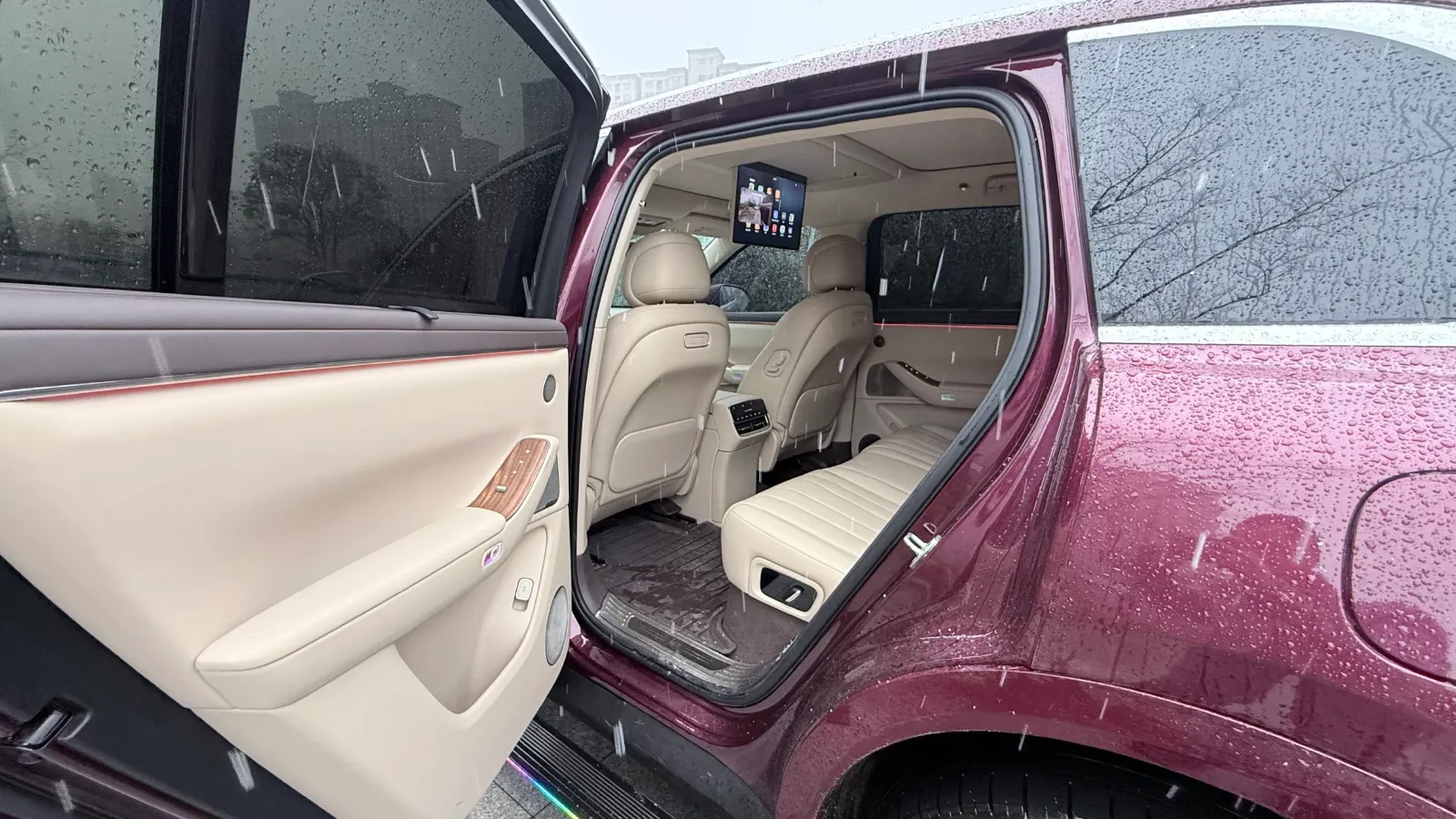 2026 AITO AITO M7 REEV 160HP REEV,autocango,china used car exporter,china ev exporter,chinese used car exporter,chinese used ev exporter