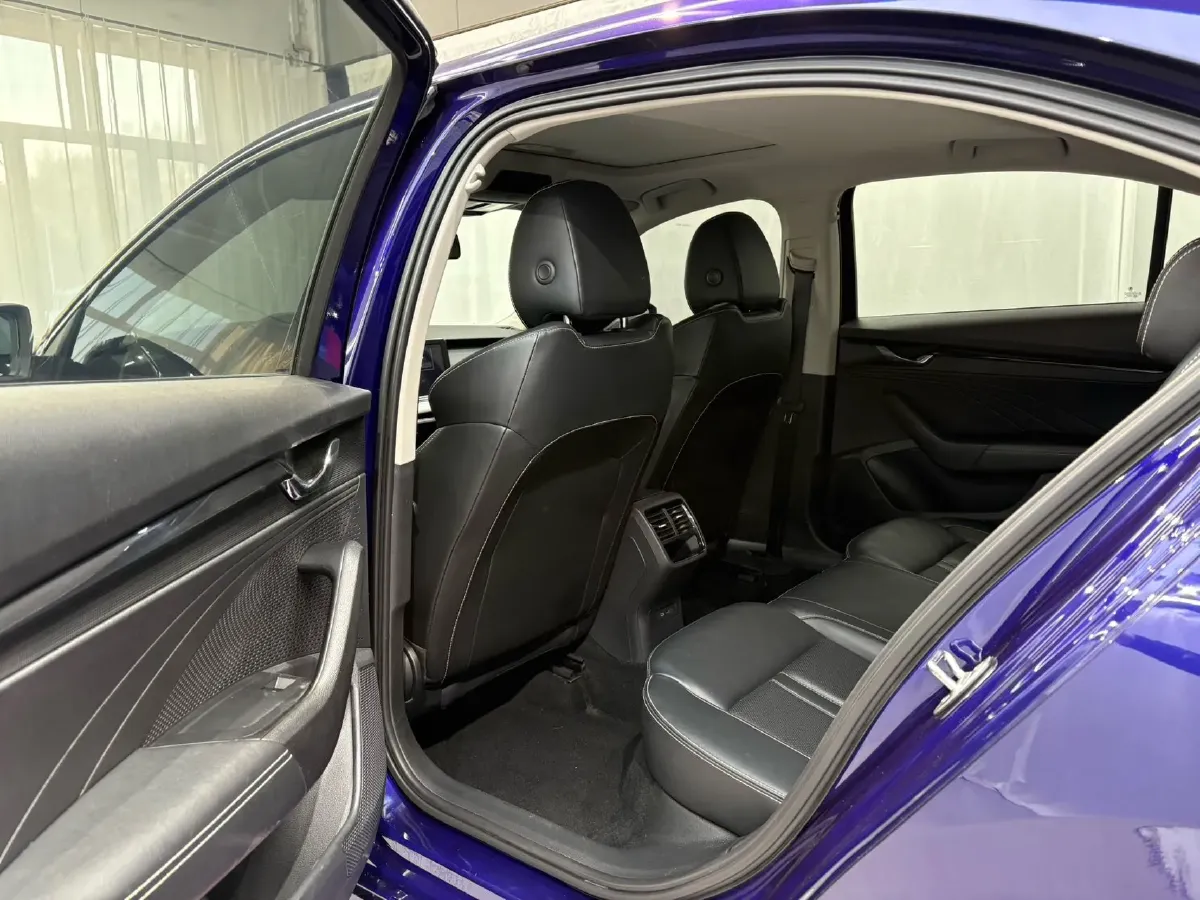 2021 Skoda Octavia 1.4T 150HP L4 7DCT,autocango,china used car exporter,china ev exporter,chinese used car exporter,chinese used ev exporter