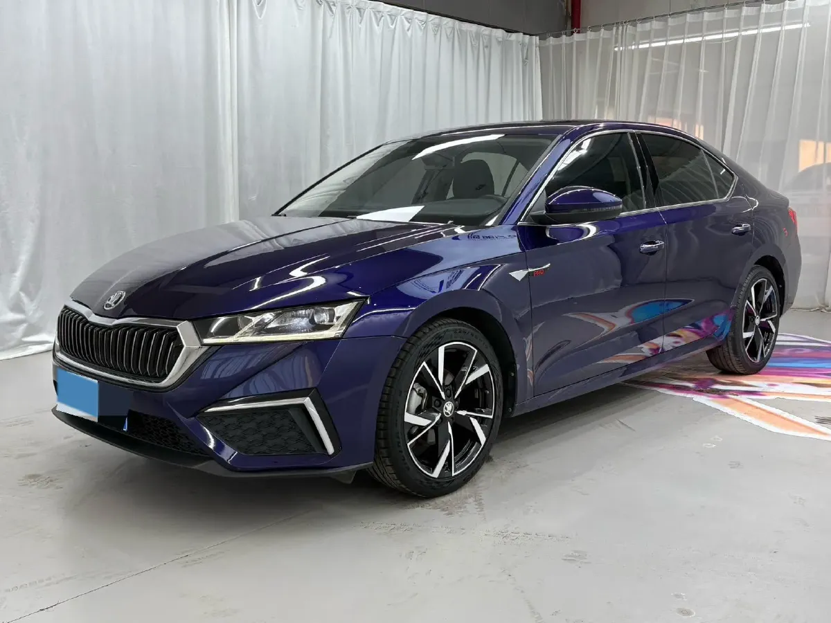 2021 Skoda Octavia 1.4T 150HP L4 7DCT,autocango,china used car exporter,china ev exporter,chinese used car exporter,chinese used ev exporter