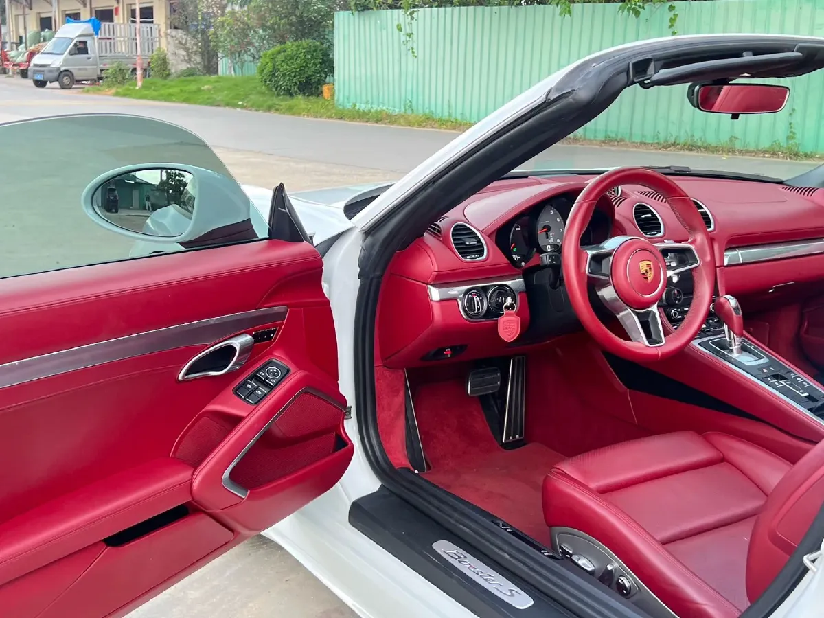 2020 Porsche 718 2.5T 350HP H4 7DCT,autocango,china used car exporter,china ev exporter,chinese used car exporter,chinese used ev exporter