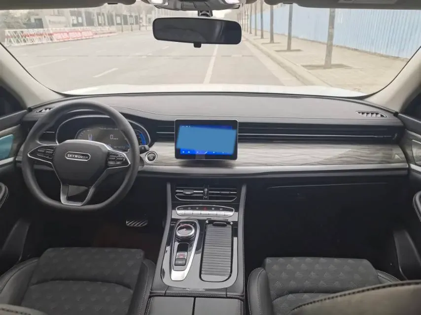 2022 Roewe RX5 MAX 2.0T 231HP L4 8AT,autocango,china used car exporter,china ev exporter,chinese used car exporter,chinese used ev exporter