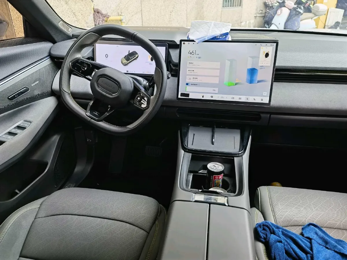 2025 LYNK&CO 08 EM-P 1.5T 163HP L4 3DHT PHEV 21.2KWH,autocango,china used car exporter,china ev exporter,chinese used car exporter,chinese used ev exporter