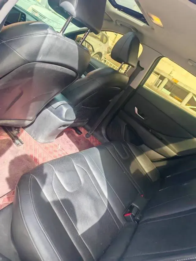 2021 Hyundai Elantra 1.5L 115HP L4 CVT,autocango,china used car exporter,china ev exporter,chinese used car exporter,chinese used ev exporter